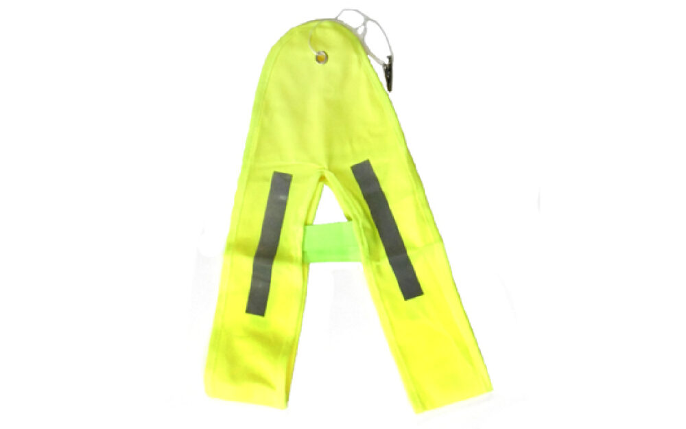 Atstarojoša apkakle -