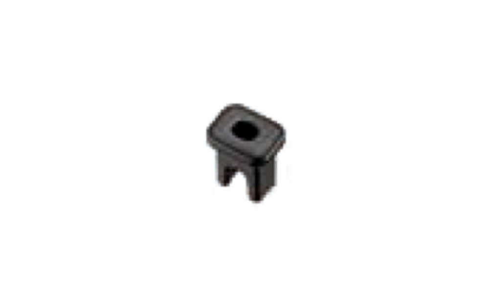 Single plug for use with Hilux
