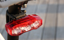 Rear light - Cat Eye ViZ300 - Image 4