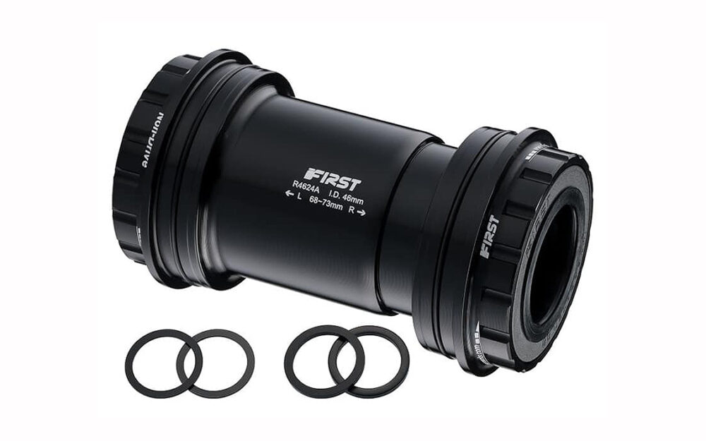 Monobloka vārpsta - First Hollowtech II PressFit 30 68/73 PF46 Shimano