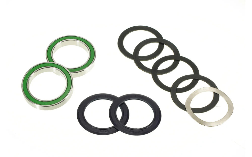 Monobloka vārpstas gultņu komplekts - Enduro Bearings BB30 Stainless Steel