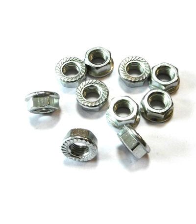 Uzgrieznis priekšējai rumbai -