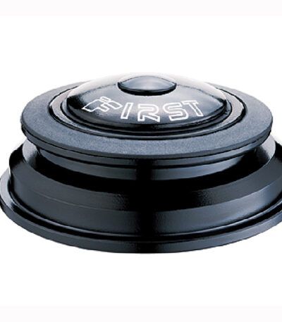 Bez diega austiņas - First CS3