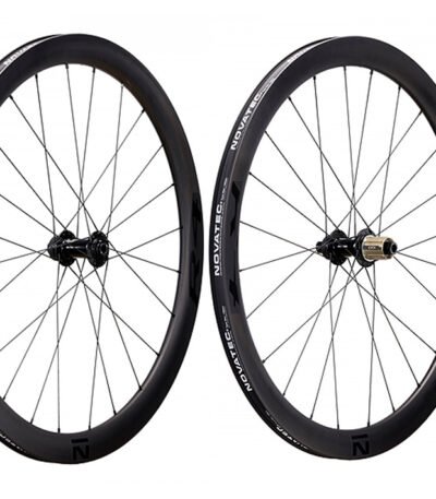 Riteņu komplekts 700C - Novatec R4 Disc Carbon Road 45 mm / D791/792 Shimano 11s